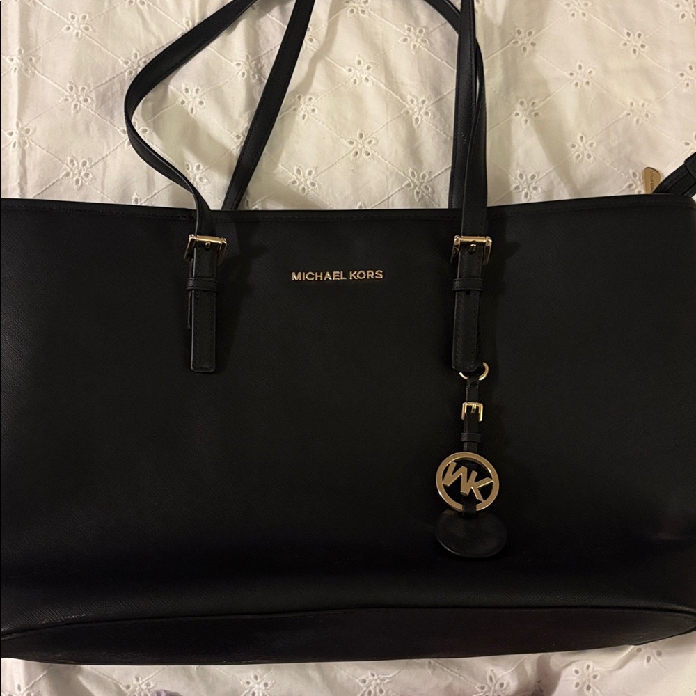 Michael Kors Large Jet Set Tote with Laptop Separator